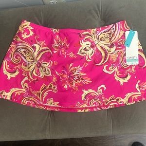 NWT separates by Sunsets California. This is a swim skirt in the Rhapsody print.